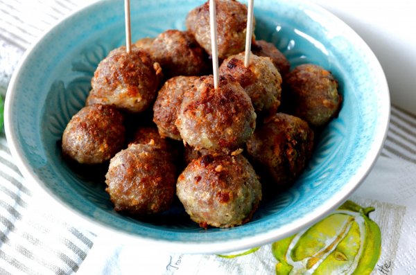 Mit főzzek ma? Sajtgolyót vagy sajtos húsgolyót!