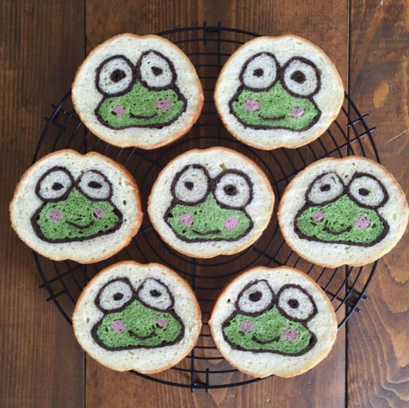 Művészi meglepetéseket süt a kenyérbe a japán pék Művészi meglepetéseket süt a kenyérbe a japán pék