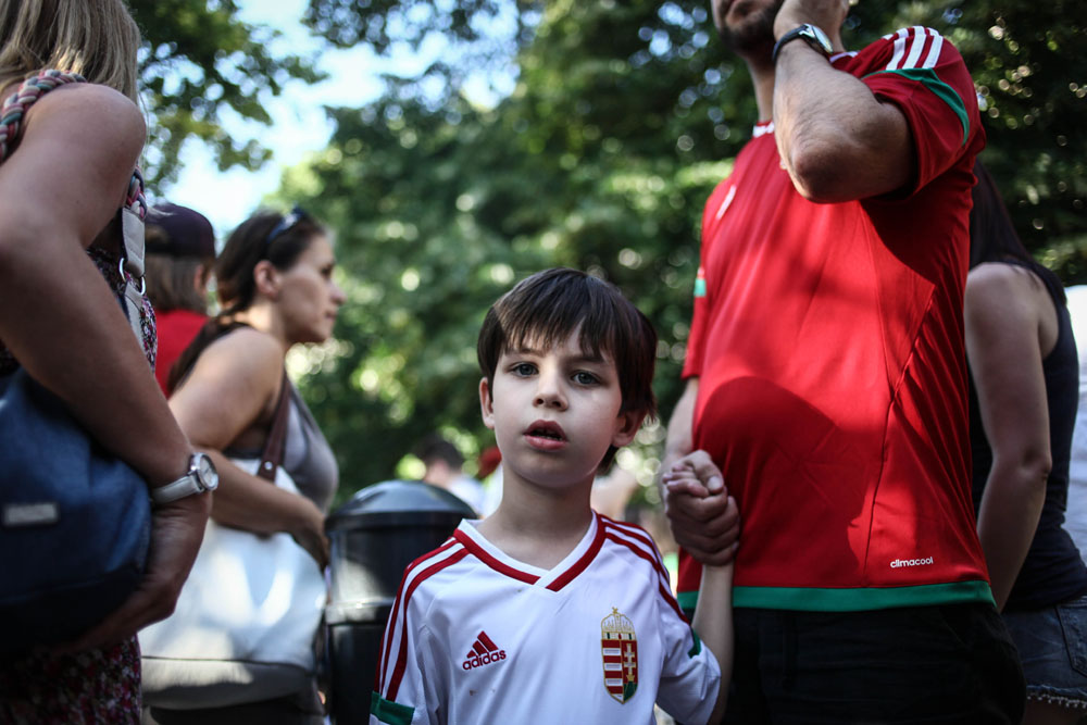 A mai gyerekek már nem Messik és Ronaldók, hanem Dzsudzsákok és Gerák - így szurkolnak a legkisebb magyarok