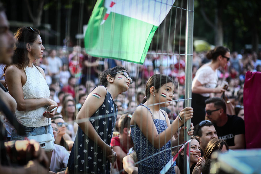 A mai gyerekek már nem Messik és Ronaldók, hanem Dzsudzsákok és Gerák - így szurkolnak a legkisebb magyarok