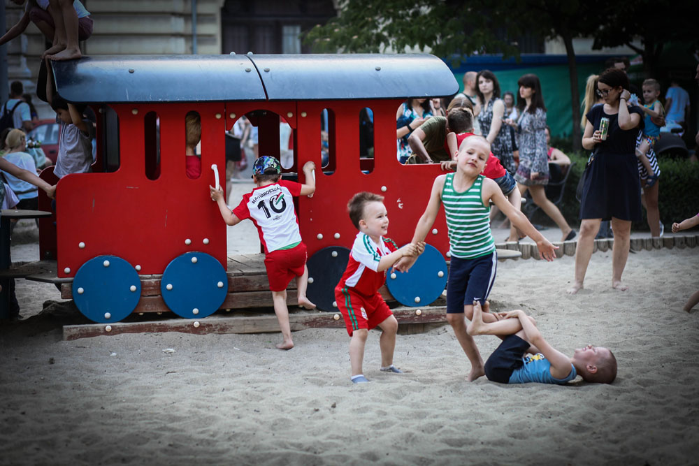 A mai gyerekek már nem Messik és Ronaldók, hanem Dzsudzsákok és Gerák - így szurkolnak a legkisebb magyarok