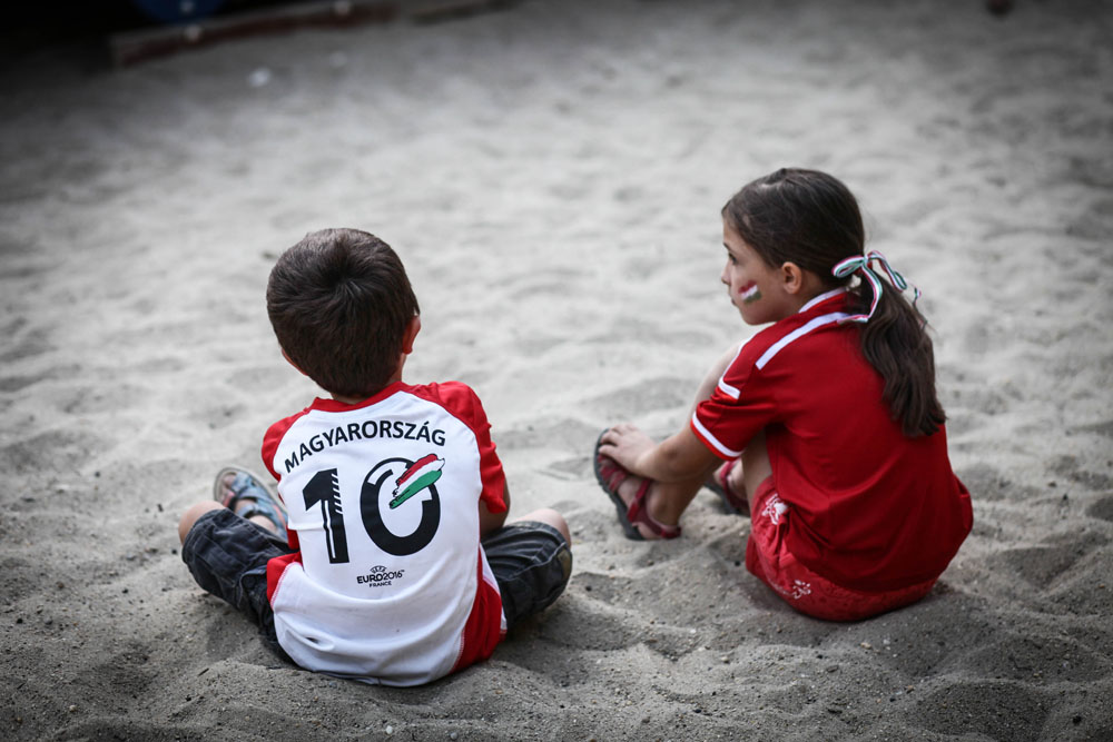 A mai gyerekek már nem Messik és Ronaldók, hanem Dzsudzsákok és Gerák - így szurkolnak a legkisebb magyarok