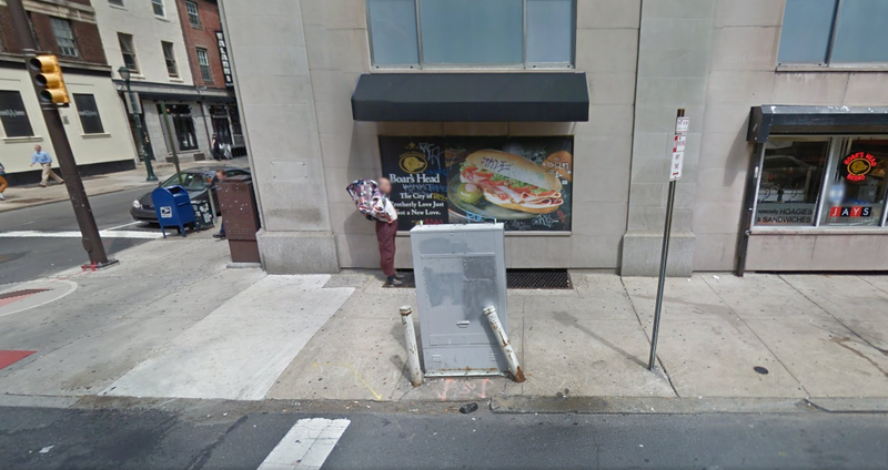 A szellőzők felett álló férfi a net új sztárja A szellőzők felett álló férfi a net új sztárja