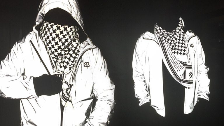 Ennyi látszik a dzseki viselőjéből (Fotó: Betabrand.com)