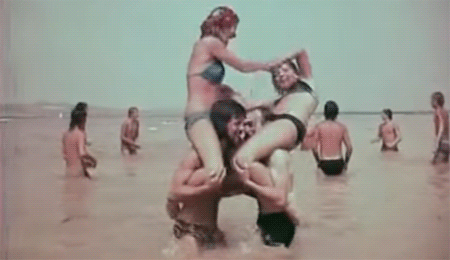 Úgy élvezem én strandot, avagy magyar valóság a Balaton-parton