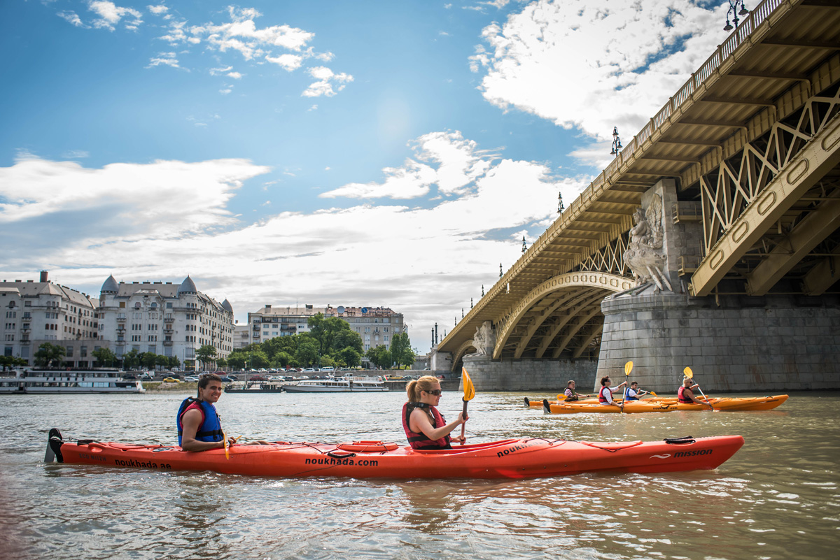 Így látod Budapestet egy kajakból - különleges dunai túrán jártunk Így látod Budapestet egy kajakból - különleges dunai túrán jártunk