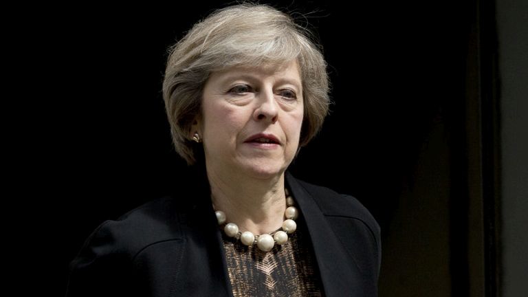 Eldőlt: Theresa May lesz a brit miniszterelnök