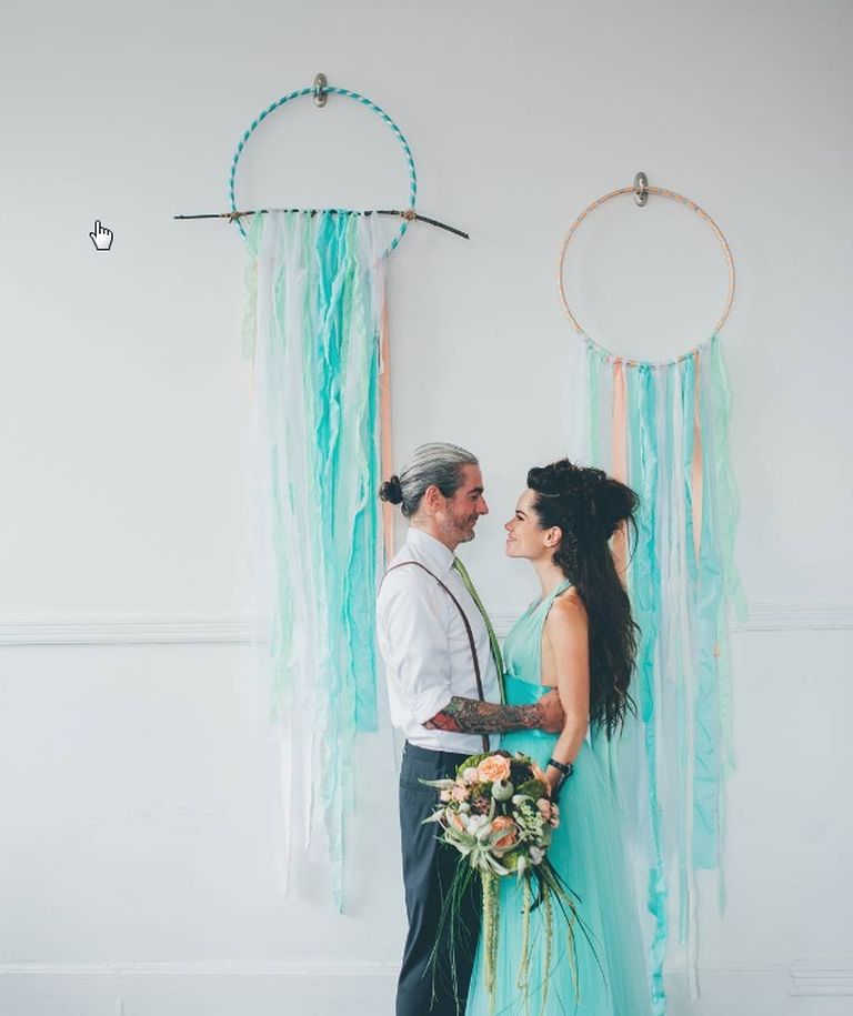 Akiknél a fehér ruha szóba sem jöhet Akiknél a fehér ruha szóba sem jöhet