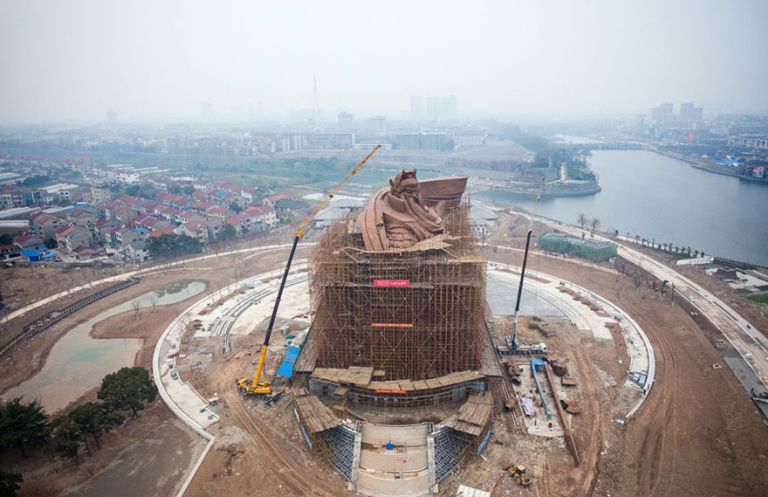 Ekkora szobrot még nem láttál! Ekkora szobrot még nem láttál!