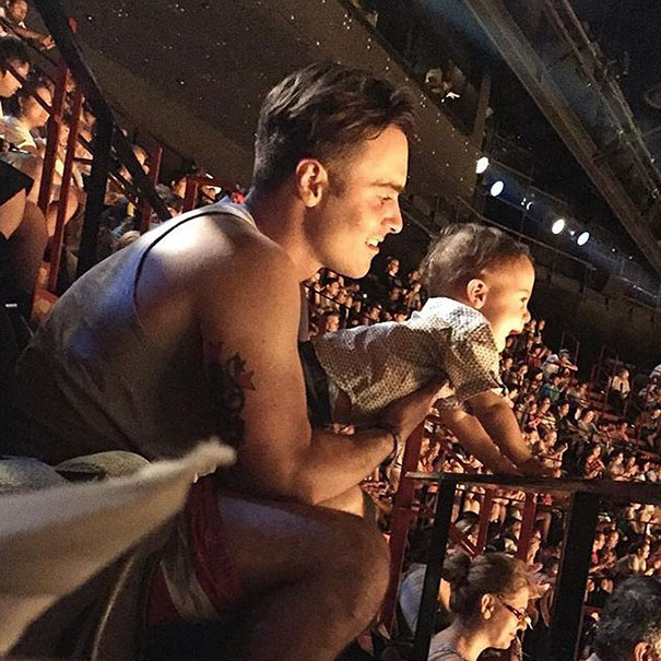 A Disneyland legszexisebb apukáitól megáll az internet