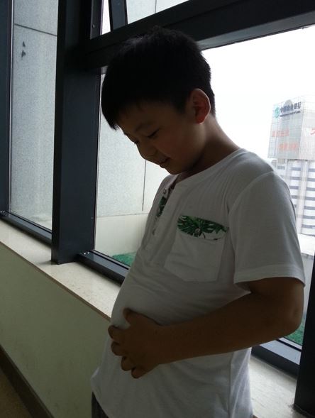 10 kilót hízott a nyolcéves fiú, hogy megmenthesse édesapját