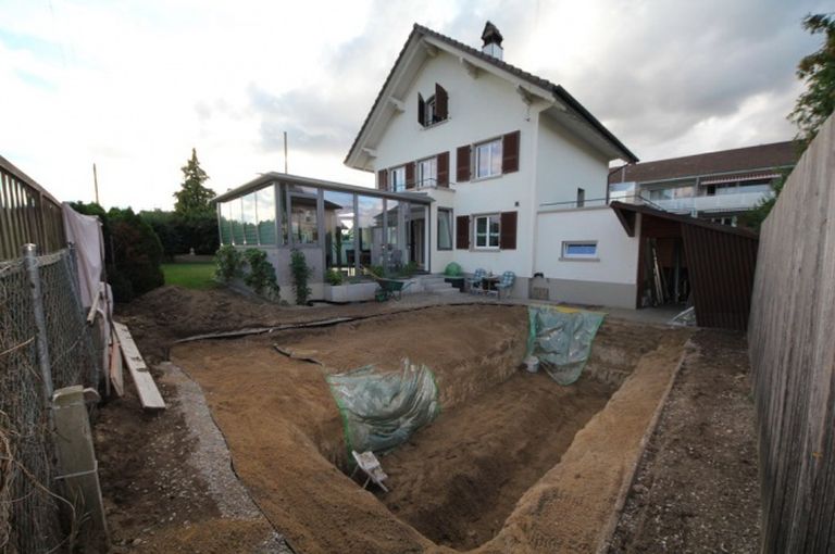 Így készül a medence saját kezűleg