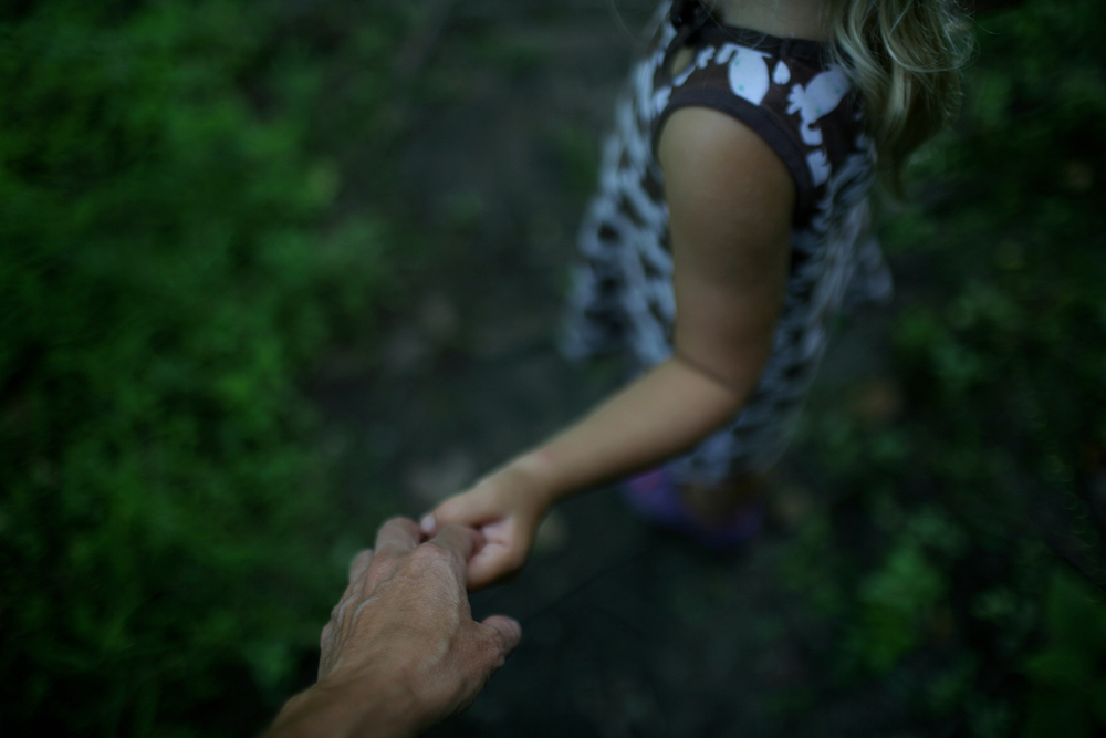 Te mászkálnál kézen fogva a nagy kamasz gyerekeddel?