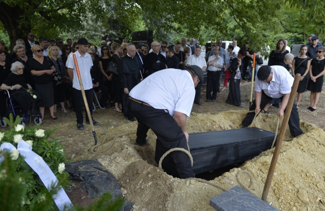 Eltemették Somló Tamást