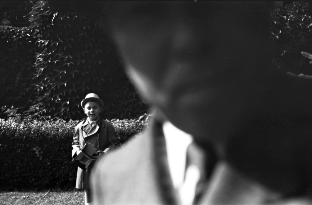 Amikor belépnek a képbe - Ráth György utca 13. sz. ház udvara (1937)