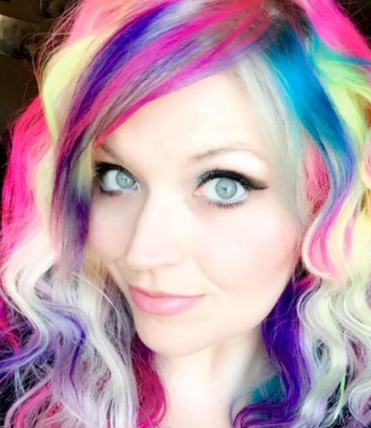 A haja miatt alázták meg az ápolónőt, nem hagyta magát 