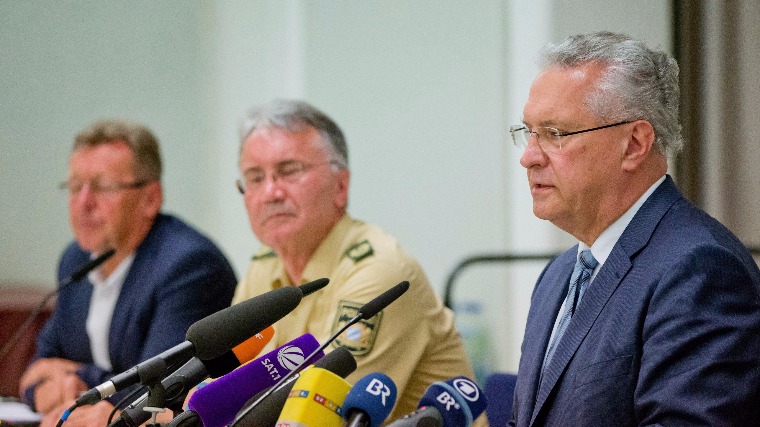 Joachim Hermann bajor belügyminiszter. (MTI/EPA/Daniel Karmann)
