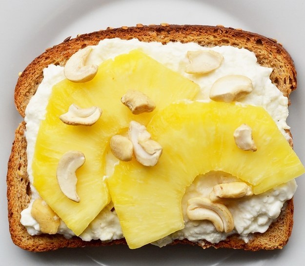 Szuperegészséges és energiabomba pirítósok, amiktől beindul a napod Szuperegészséges és energiabomba pirítósok, amiktől beindul a napod