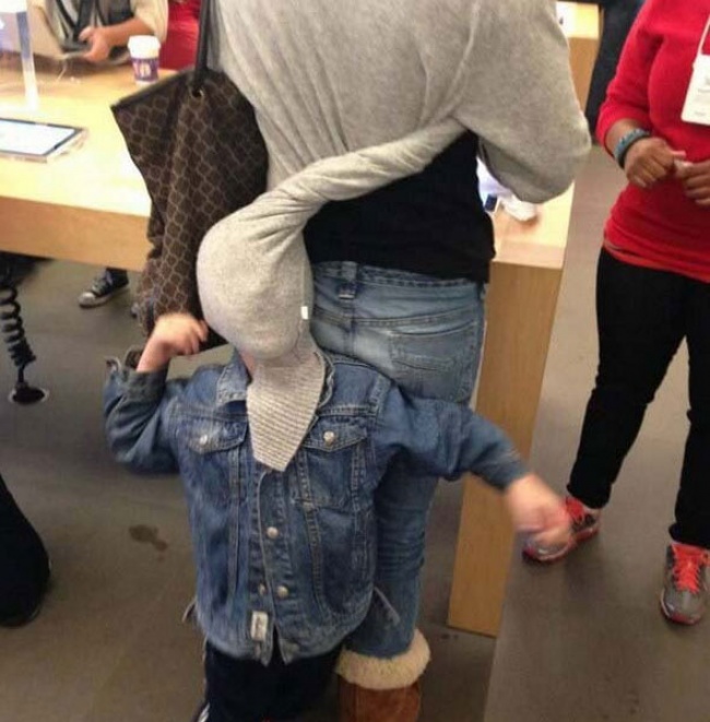 20 vicces fotó, ami bizonyítja, hogy gyerekek közelében lehetetlen unatkozni 20 vicces fotó, ami bizonyítja, hogy gyerekek közelében lehetetlen unatkozni