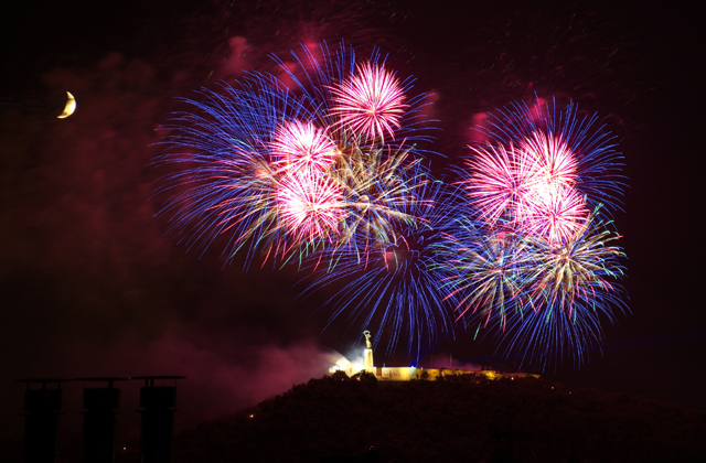 Agyonbiztosítják augusztus 20-át Agyonbiztosítják augusztus 20-át