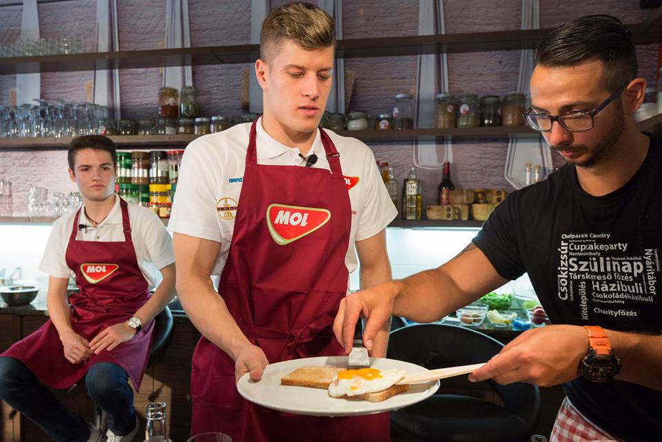 Olimpikonok reggelije