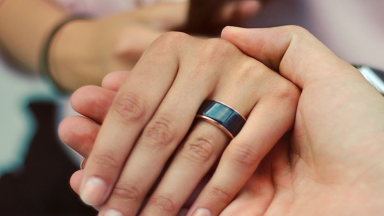 Az okosgyűrűvel még szerelmed szívverését is érezheted