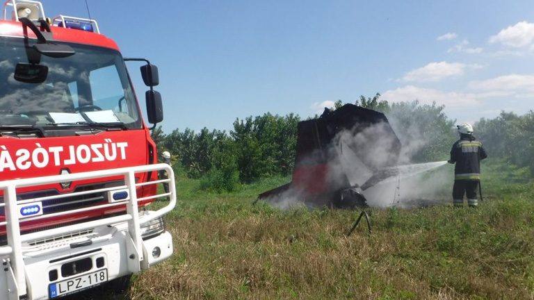 Katasztrófát előztek meg a siófoki tűzoltók - fotók