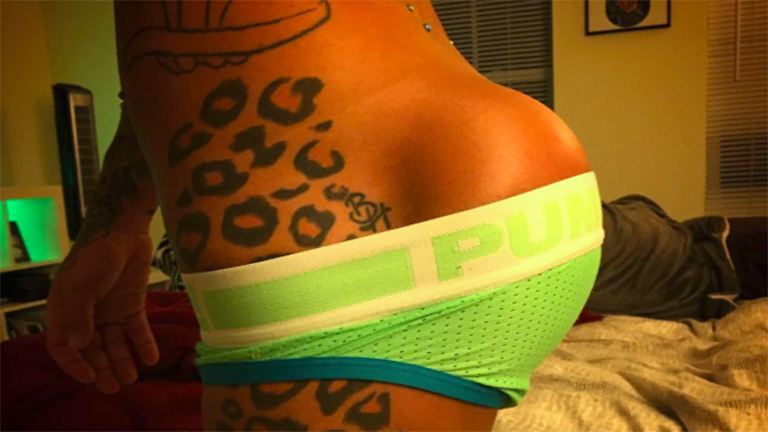 Egy vagyont töltött a tökéletes fenékre ez a férfi