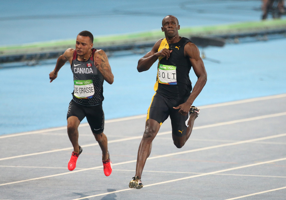 Ami igazán dühítő lehet, az Usain Bolt lesajnáló mosolya 100 méteren Ami igazán dühítő lehet, az Usain Bolt lesajnáló mosolya 100 méteren