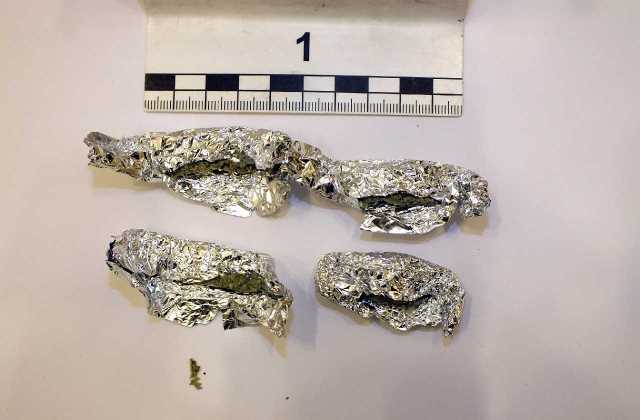 Anya és lánya együtt árulta a pszichoaktív drogot a tiniknek