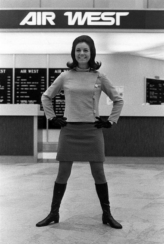 Bohócruhától az usankáig - a leg-leg-leg légikísérő-egyenruhák