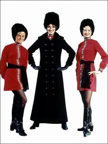 Bohócruhától az usankáig - a leg-leg-leg légikísérő-egyenruhák