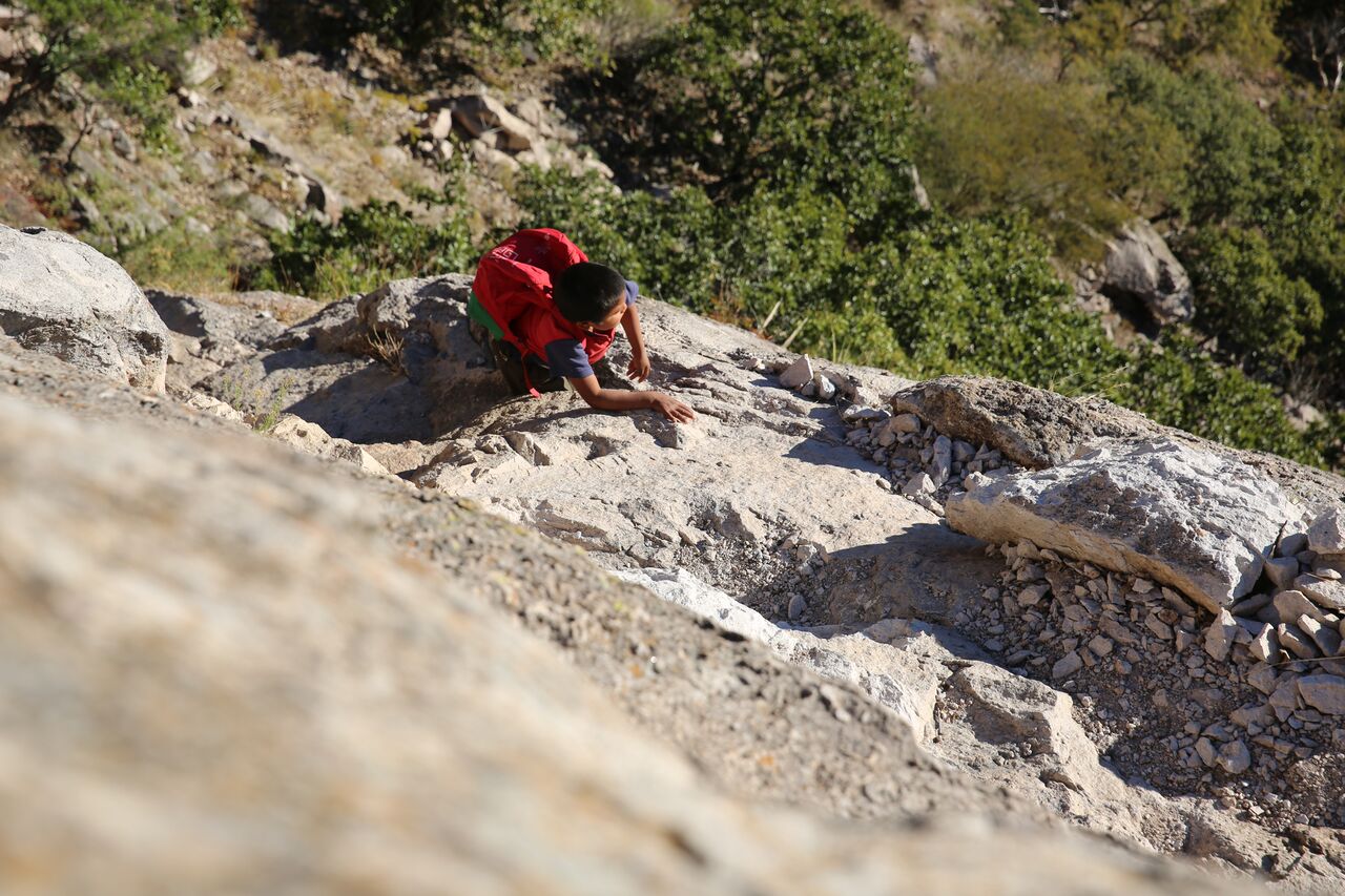 Ezek a gyerekek életveszélyes utakon járnak az iskolába