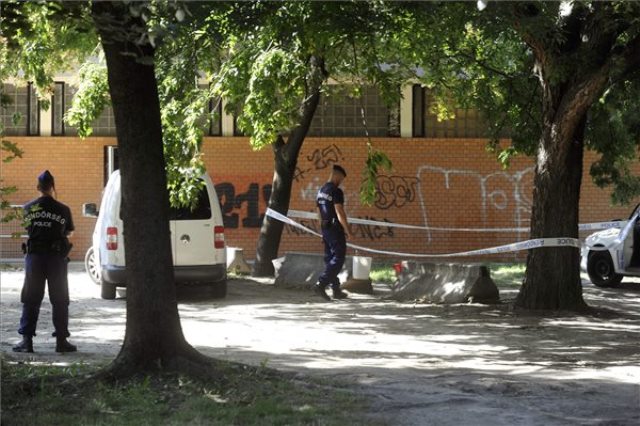 Postarablási kísérlet volt Csepelen - fotók