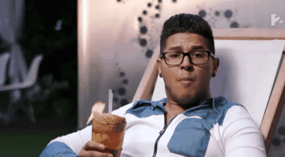 Ritka betegsége erősebbé tette a Star Academy énekesétt, Jecsmenik Arnoldot