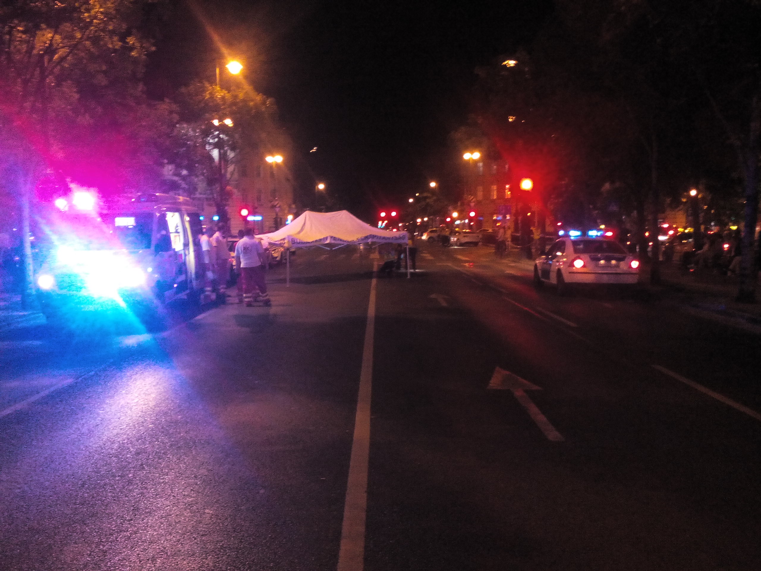 Halálra gázoltak egy embert a budapesti Andrássy úton