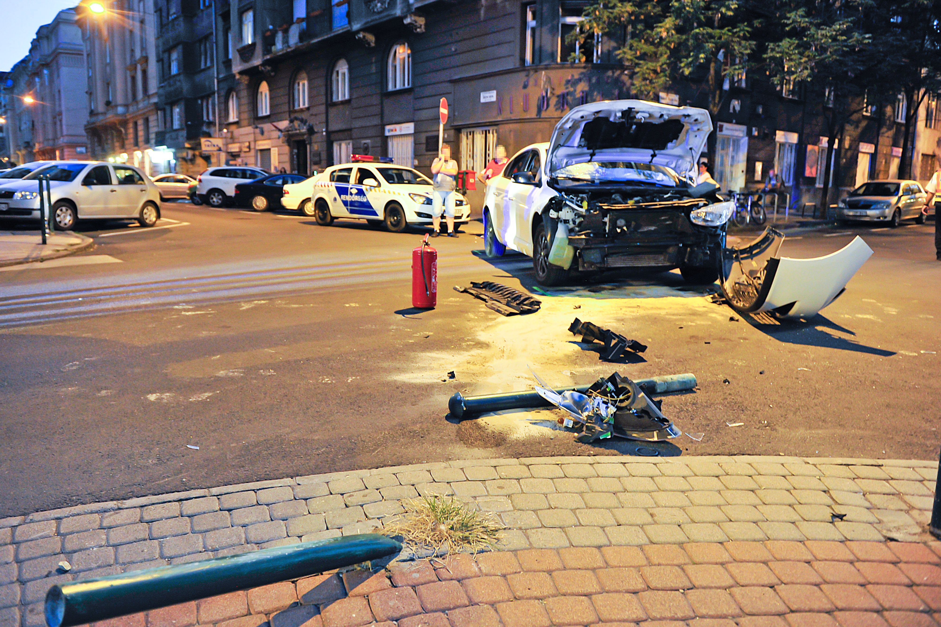 Horrorbaleset a XIII. kerületben - fotók