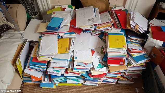 Az autista fiúnak egy barátja se volt, mégis több szülinapi lapot kapott, mint a királynő Az autista fiúnak egy barátja se volt, mégis több szülinapi lapot kapott, mint a királynő