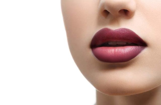 Varázsolj magadnak érzéki szájat – az ajakfestés trükkjei Varázsolj magadnak érzéki szájat – az ajakfestés trükkjei