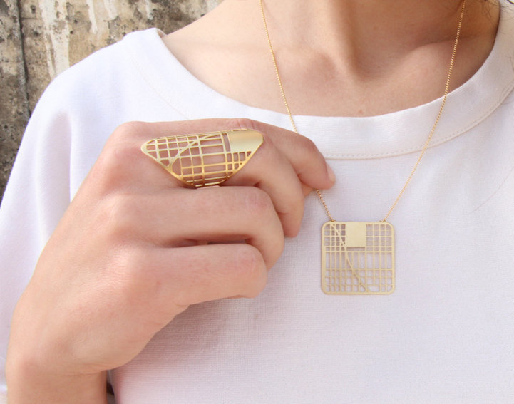 Gyönyörű minimalista ékszerek a kedvenc városaid térképeiből