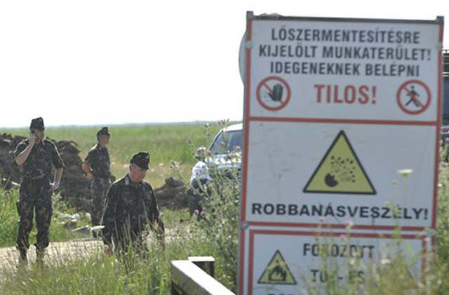 Hortobágyi robbanás: elővigyázatlanság okozhatta a tűzszerészek halálát