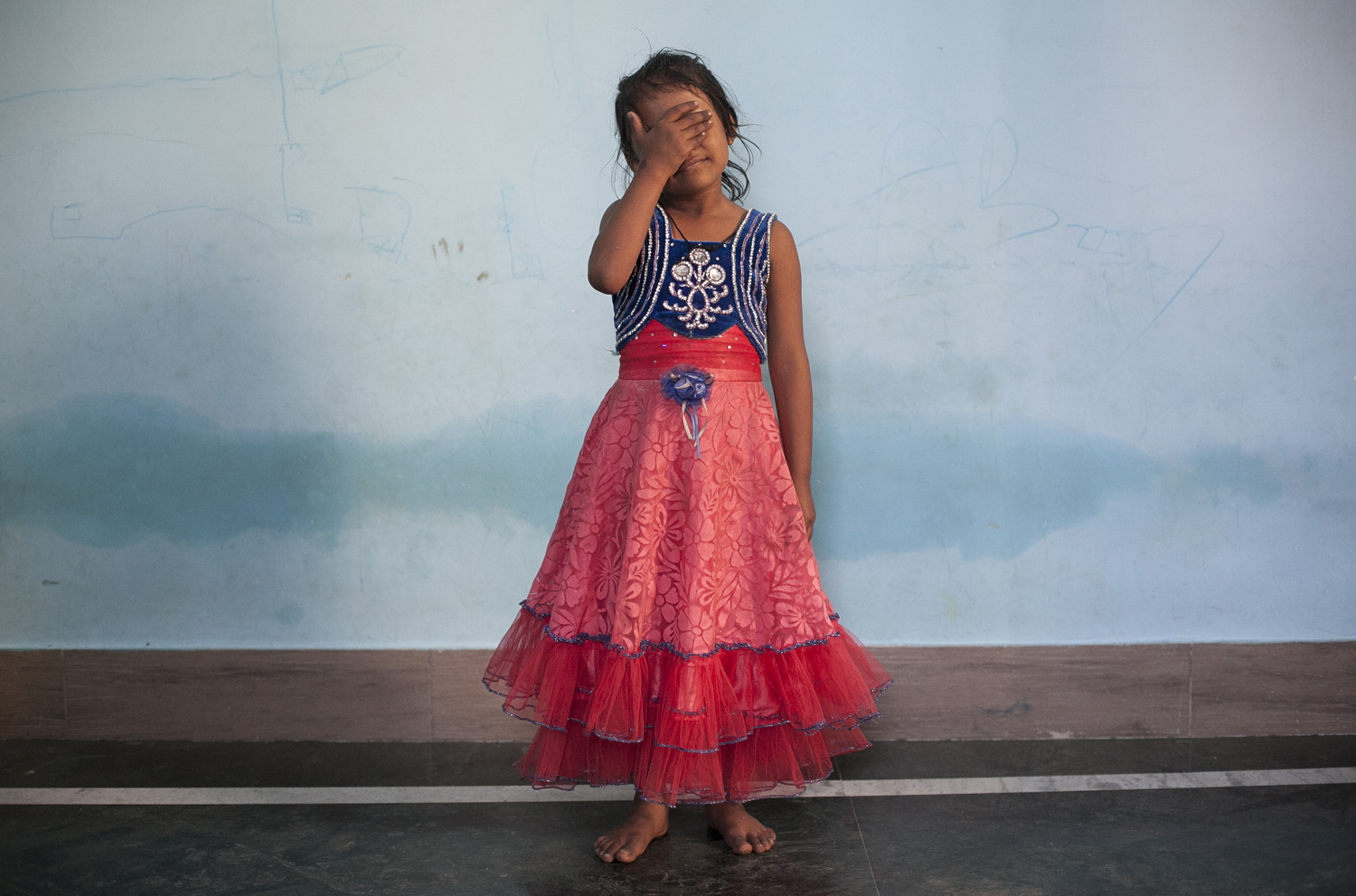 5 éves sem volt, amikor édesanyja főnöke megerőszakolta