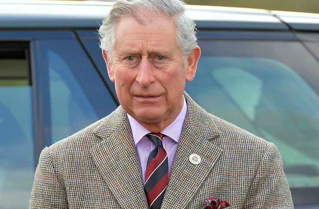 Összetörte az autóját Károly herceg