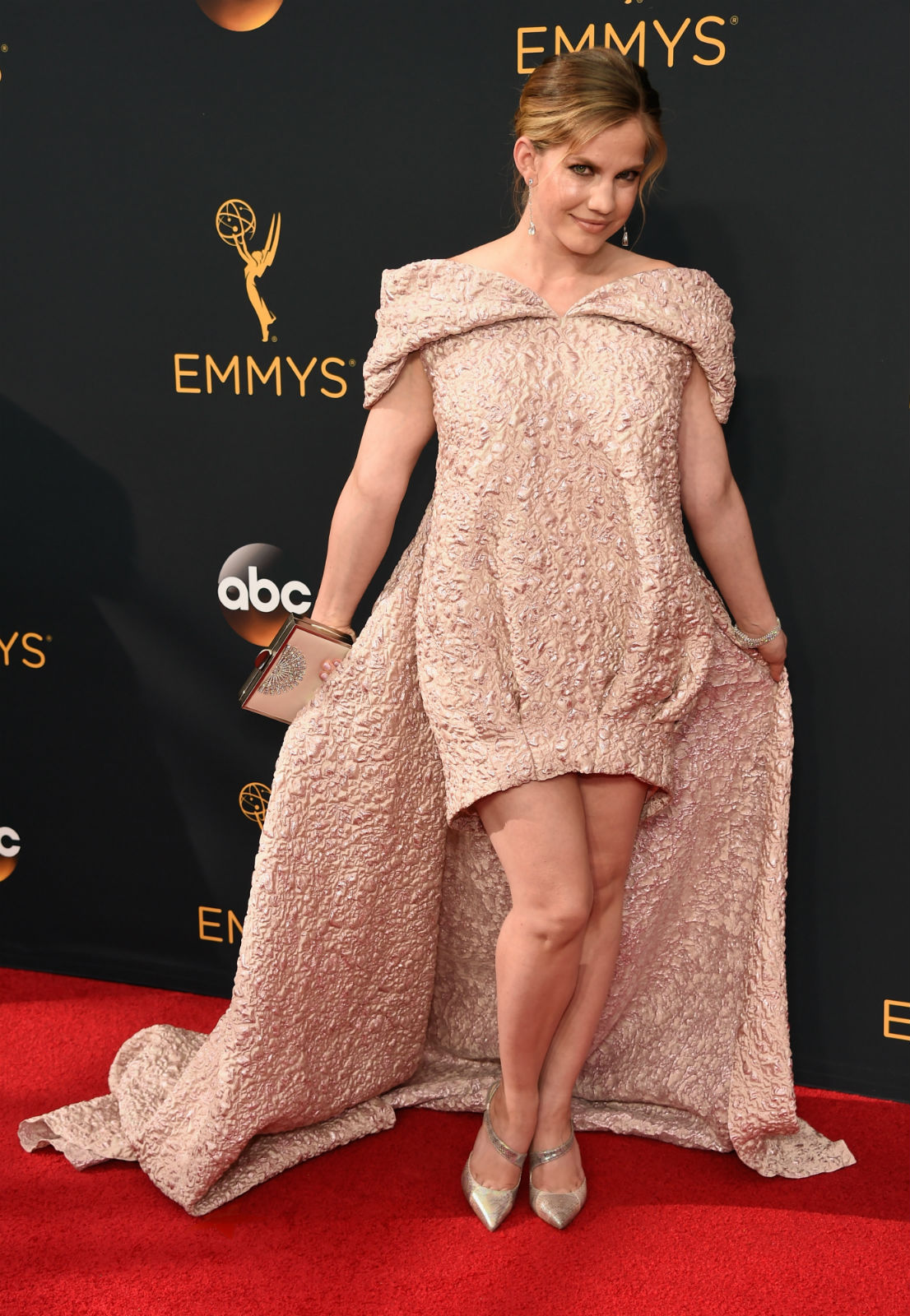 Revütáncosnők és bálkirálynők - A 2016-os Emmy-gála leg-leg-leg ruhái