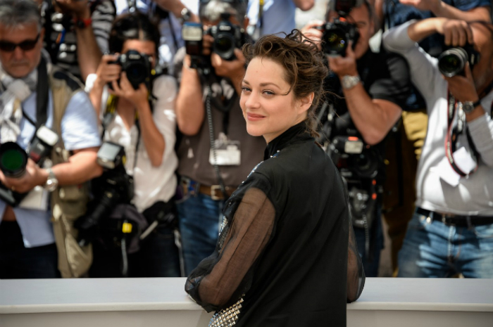 Terhes Brad Pitt állítólagos szeretője, Marion Cotillard magyarázkodik 