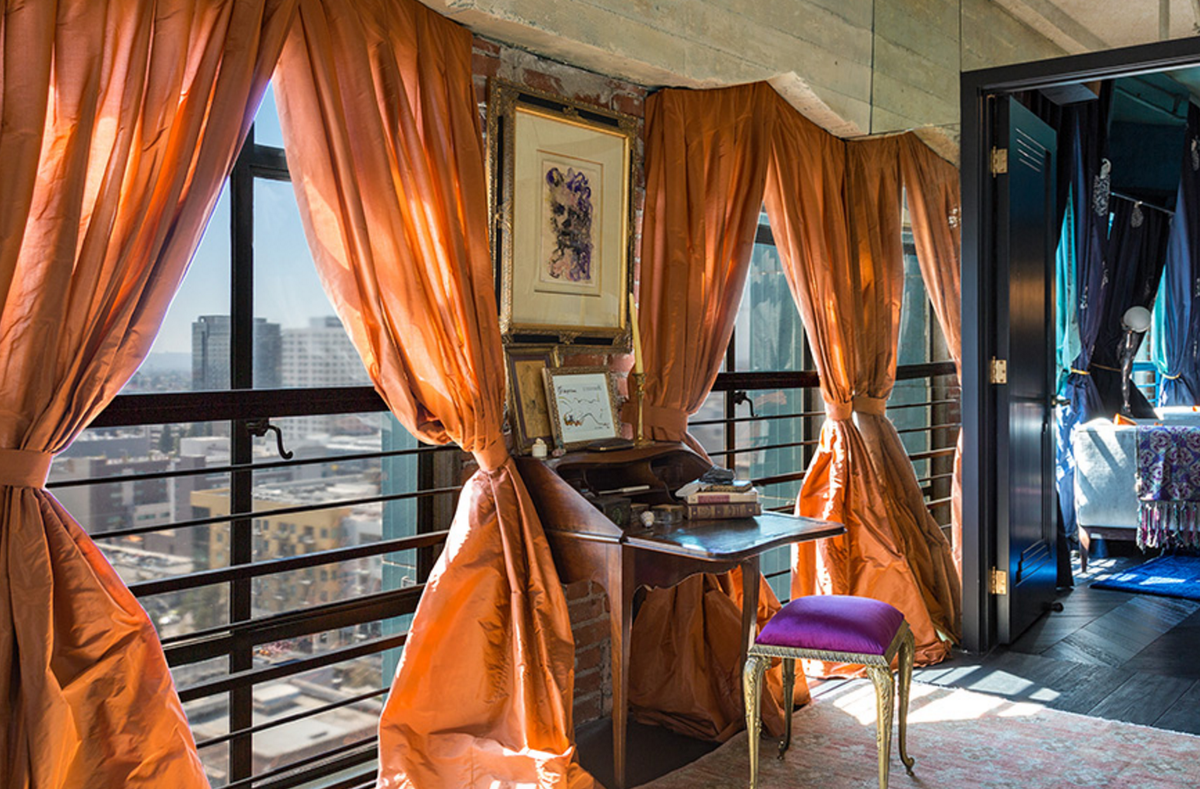 Nézz szét Johnny Depp eladó luxuslakásában - elképesztő videó