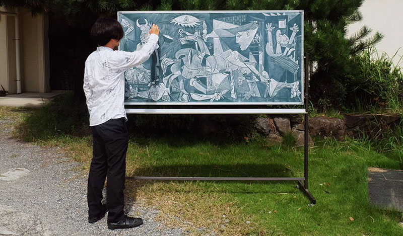 Így fest da Vinci utolsó vacsorája egy iskolai rajztáblán