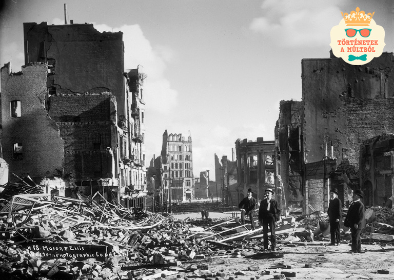 Összedölt házak az Ellis Streeten (Fotó: Getty Images)