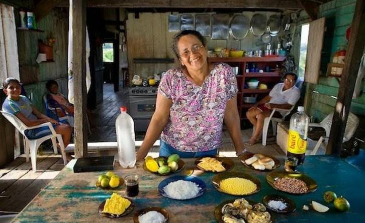 Elképesztő képek: ezt eszik a világ különböző országaiban egy nap alatt Elképesztő képek: ezt eszik a világ különböző országaiban egy nap alatt