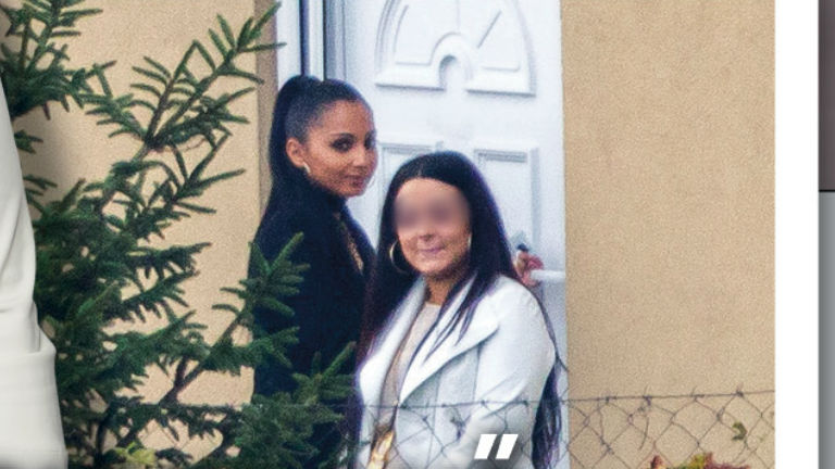 Nótár Mary egy nővel él két éve Nótár Mary egy nővel él két éve